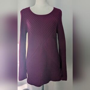 Women's Dana Buckman Magenta Sweater Size Medium